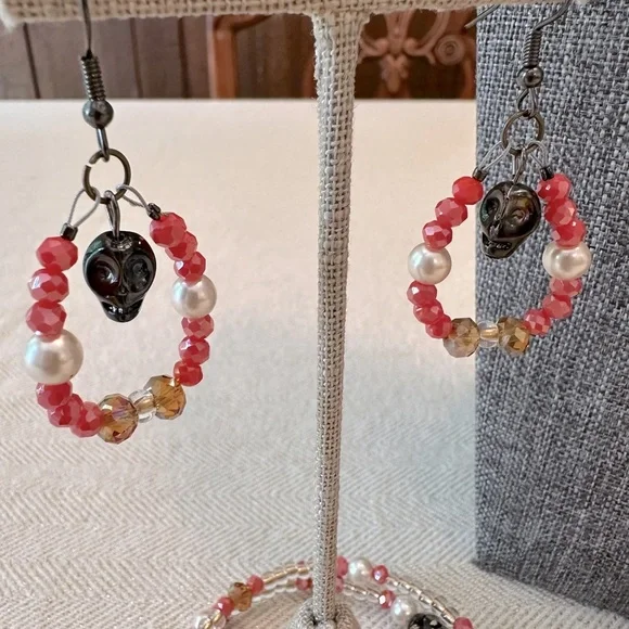 Handmade Skull & Roses Whimsical Necklace, Bracelet & Earrings Set Coral Peach - Picture 16 of 17